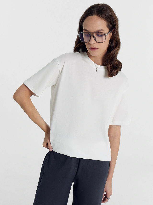 Хлопковая свободная футболка белого цвета - 5