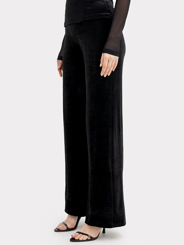 Брюки женские велюровые в черном цвете - 6