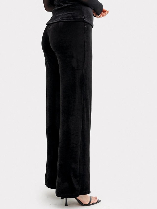 Брюки женские велюровые в черном цвете - 7