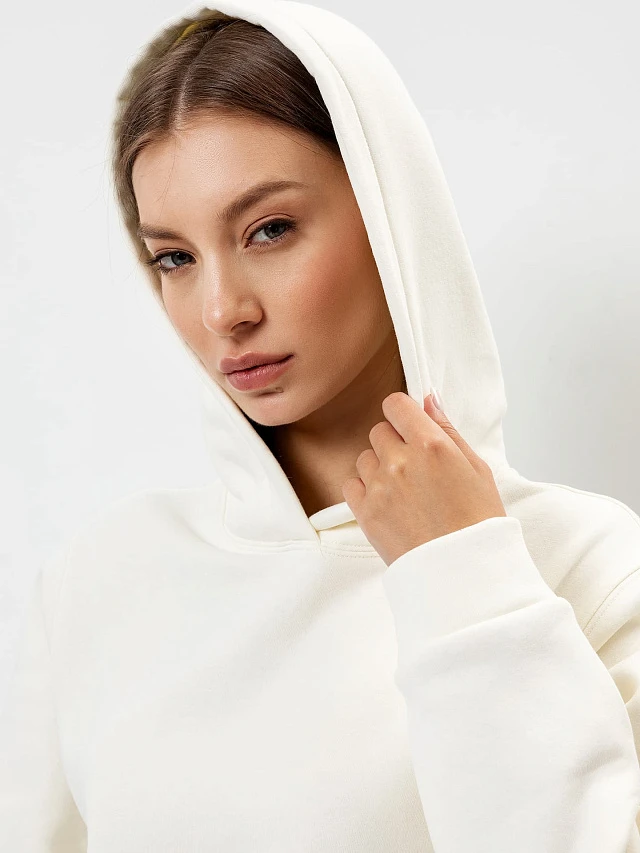 Худи женское теплое в молочном цвете - 5