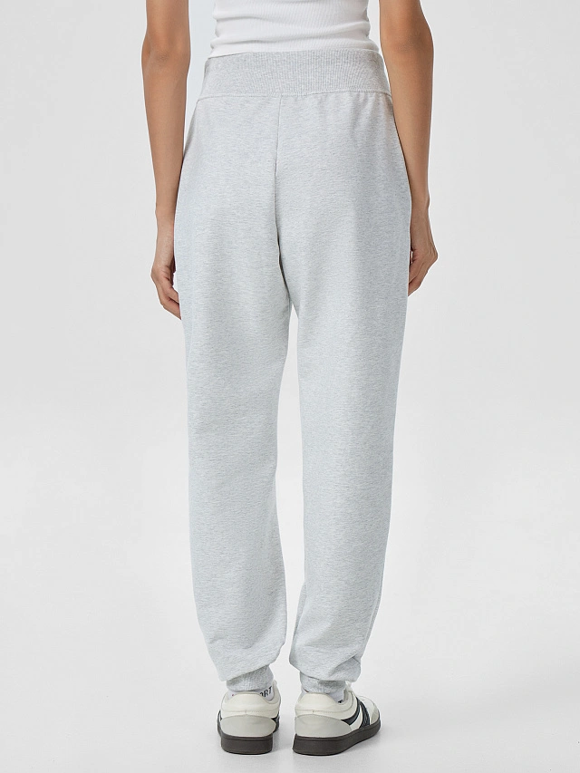 Брюки женские спортивные в сером оттенке - 3