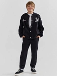 Брюки-джоггеры для мальчиков в черном цвете