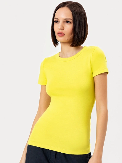 картинка Футболка женская в ярко-желтом цвете от магазина стильной одежды Mark Formelle