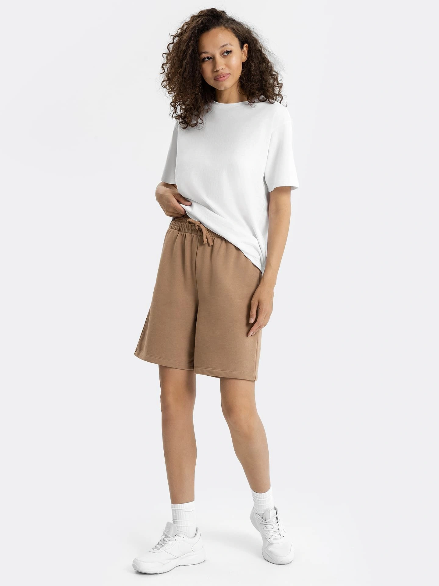 Шорты женские бежевые
