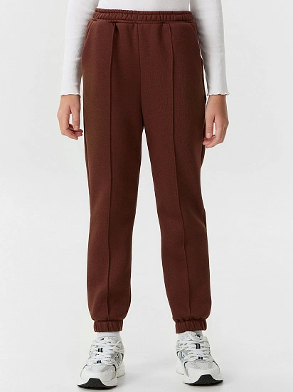 картинка Брюки для девочек в коричневом цвете от известного бренда одежды для девочек Mark Formelle