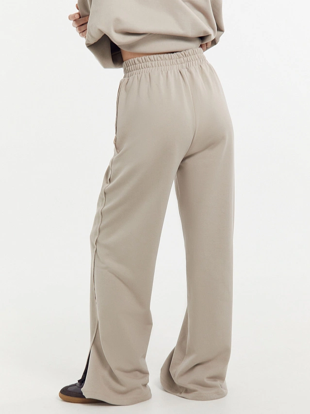 Брюки женские в кофейно-коричневом цвете - 3