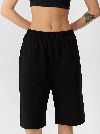 картинка Шорты женские в черном цвете  от магазина стильной одежды Mark Formelle