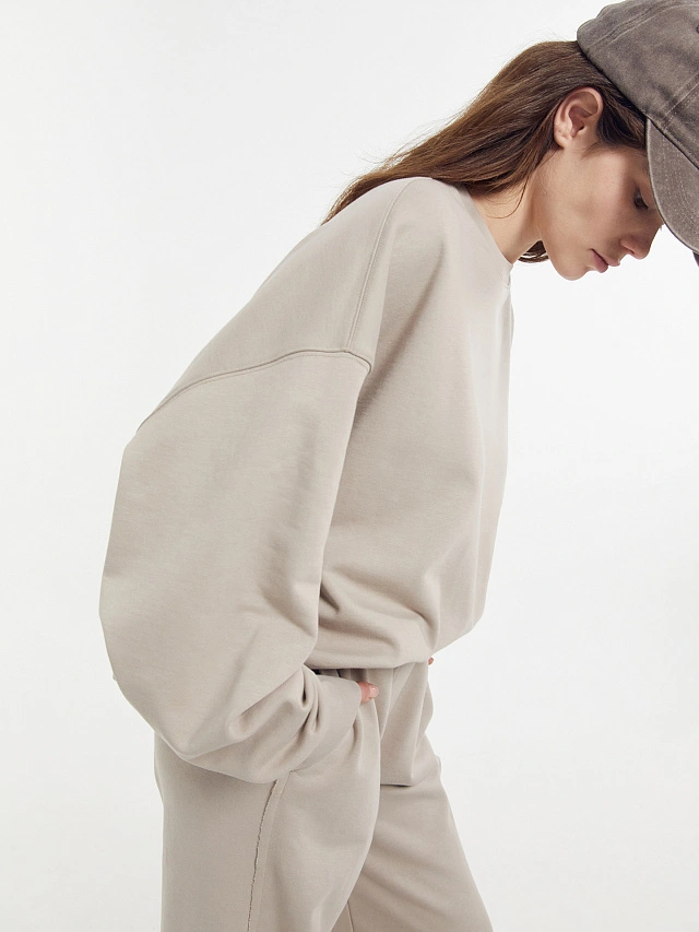 Свитшот женский в кофейно-коричневом цвете - 7