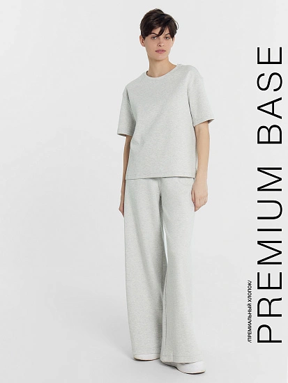 картинка Комплект женский (джемпер, брюки) в сером цвете  от магазина стильной одежды Mark Formelle