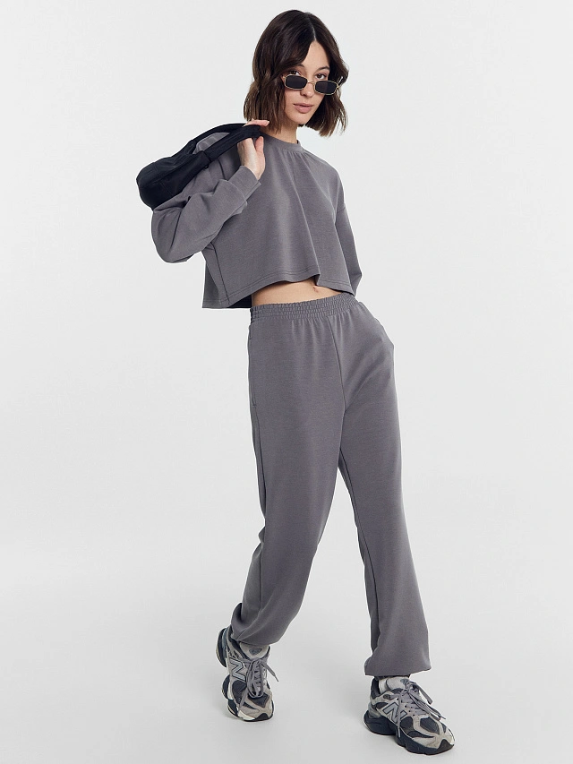 Комплект женский (джемпер, брюки) в сером цвете - 7