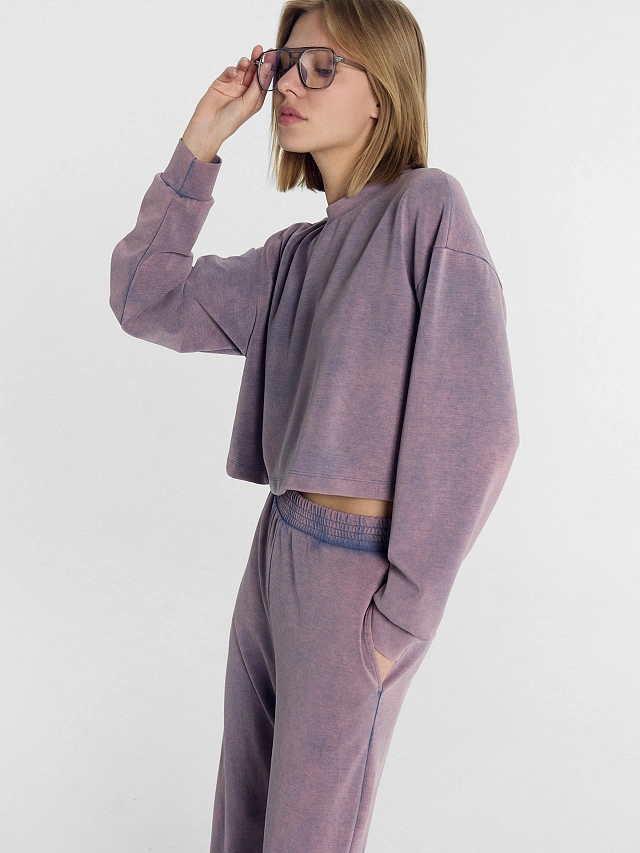 Комплект женский (джемпер, брюки) серый с дизайнерским принтом - 9