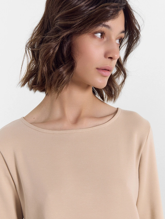 Джемпер женский в бежевом цвете - 4