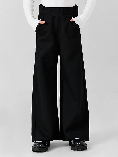 картинка Брюки для девочек в черном цвете  от известного бренда одежды для девочек Mark Formelle