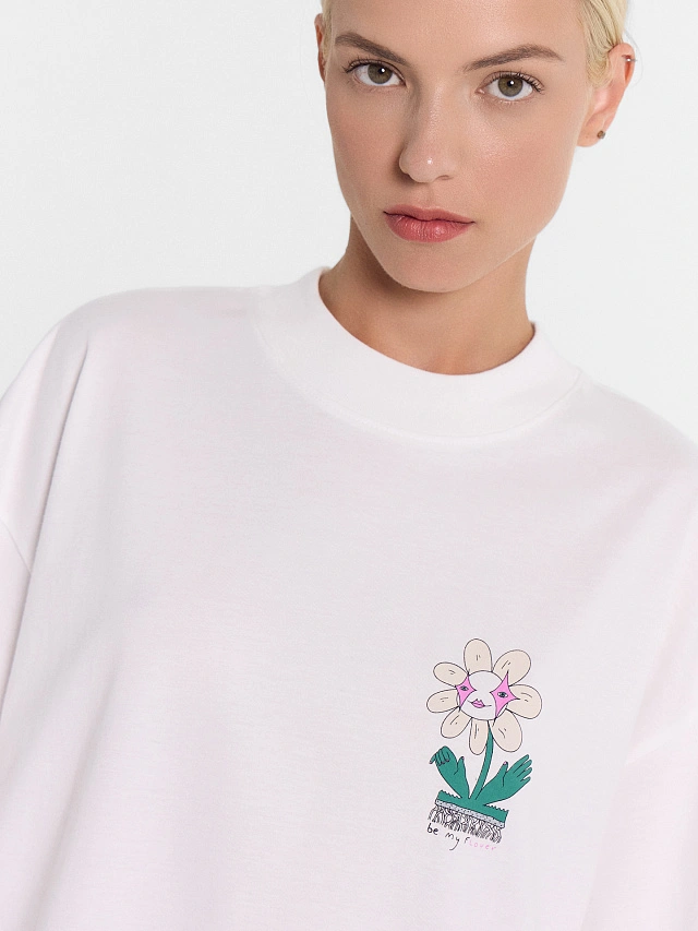 Футболка женская белая с печатью - 4