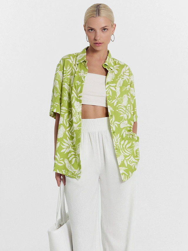 Рубашка женская в зеленом оттенке с птицами - 5