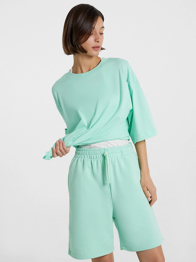 Комплект женский (футболка, шорты) в мятно-зеленом цвете - 7