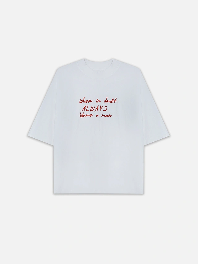 Футболка женская с вышивкой "When in doubt always blame a man" - 5