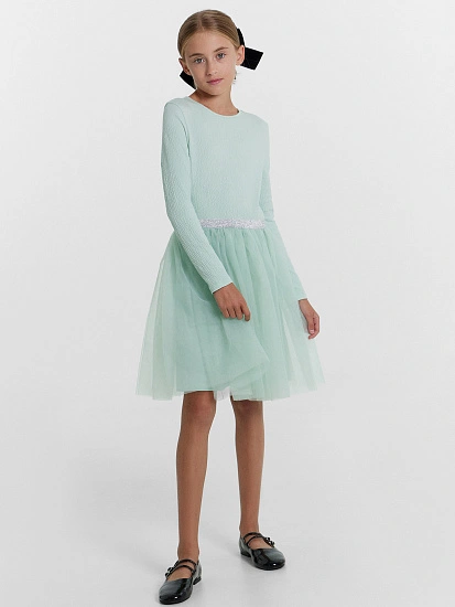 картинка Платье для девочек в зеленом оттенке  от известного бренда одежды для девочек Mark Formelle