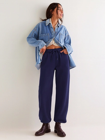 картинка Брюки женские в синем цвете  от магазина стильной одежды Mark Formelle