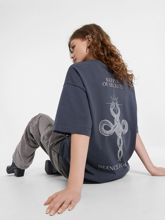 Футболка женская серая с печатью - 8