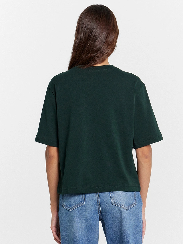 Футболка женская в темно-зеленом оттенке - 2