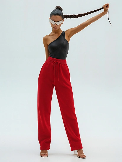 картинка Теплые брюки женские красные с начесом  от магазина стильной одежды Mark Formelle