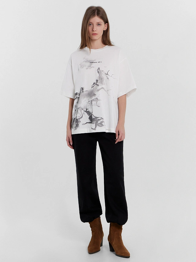 Футболка женская белая с печатью - 3