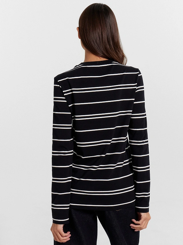 Джемпер женский в полоску - 2