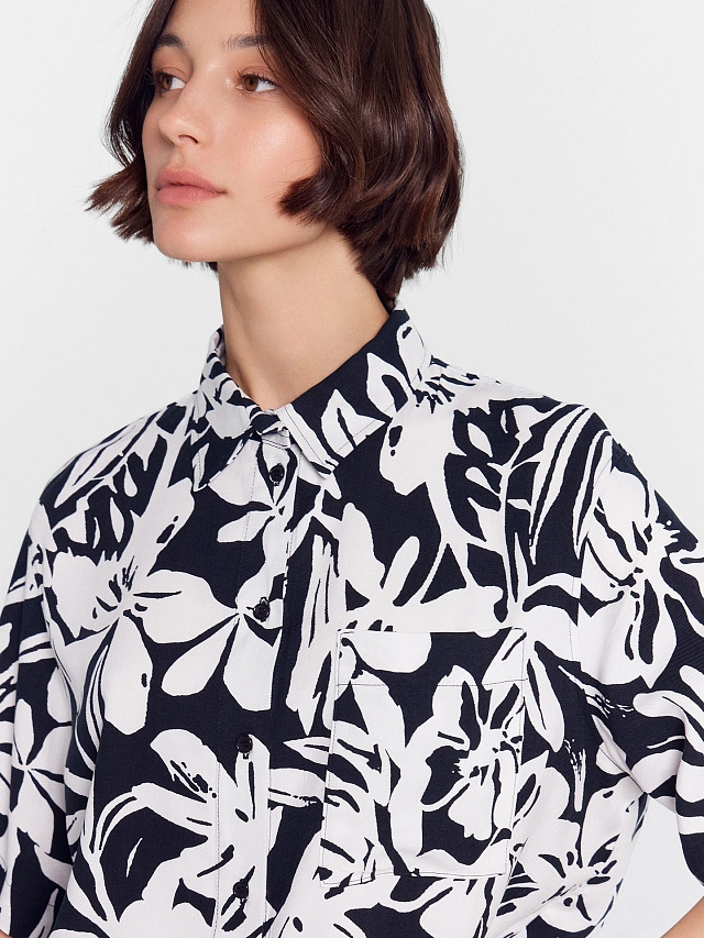 Рубашка женская с цветочным принтом - 4