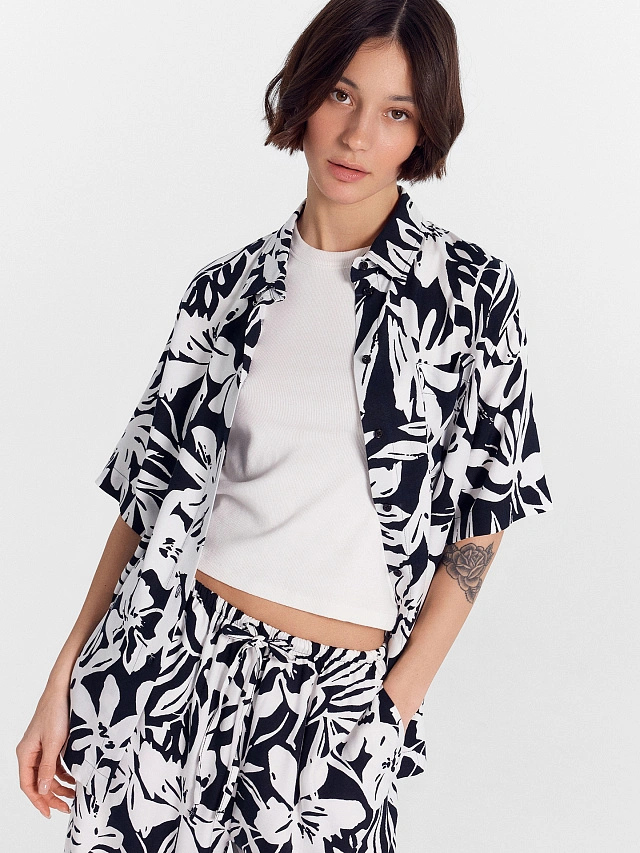 Рубашка женская с цветочным принтом - 5