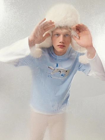 Футболка мужская голубая с принтом "lyutyj pesec* trash only"