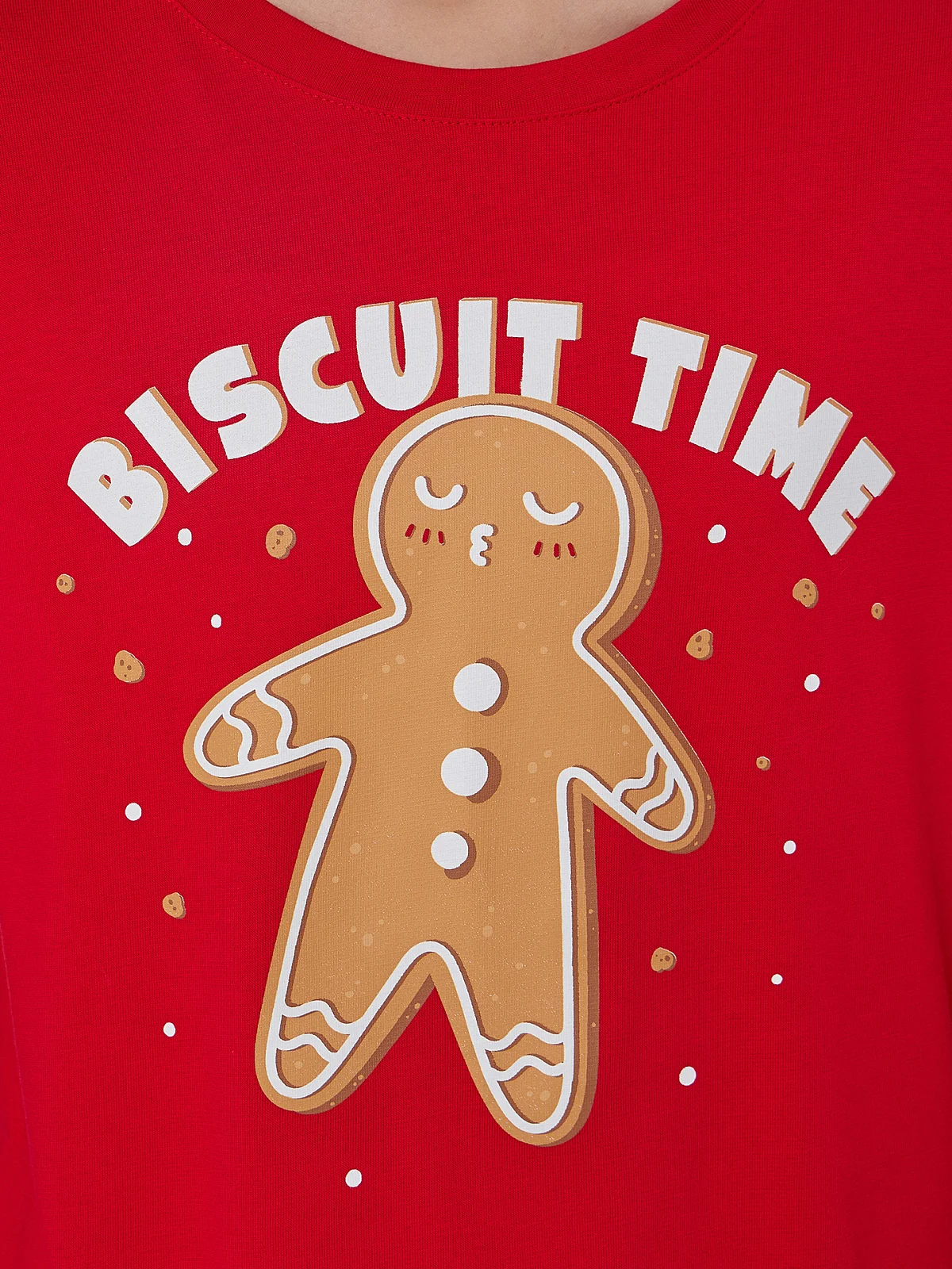 Пижама женская красная с принтом "пряничные человечки" и надписью "biscuit time" - 7