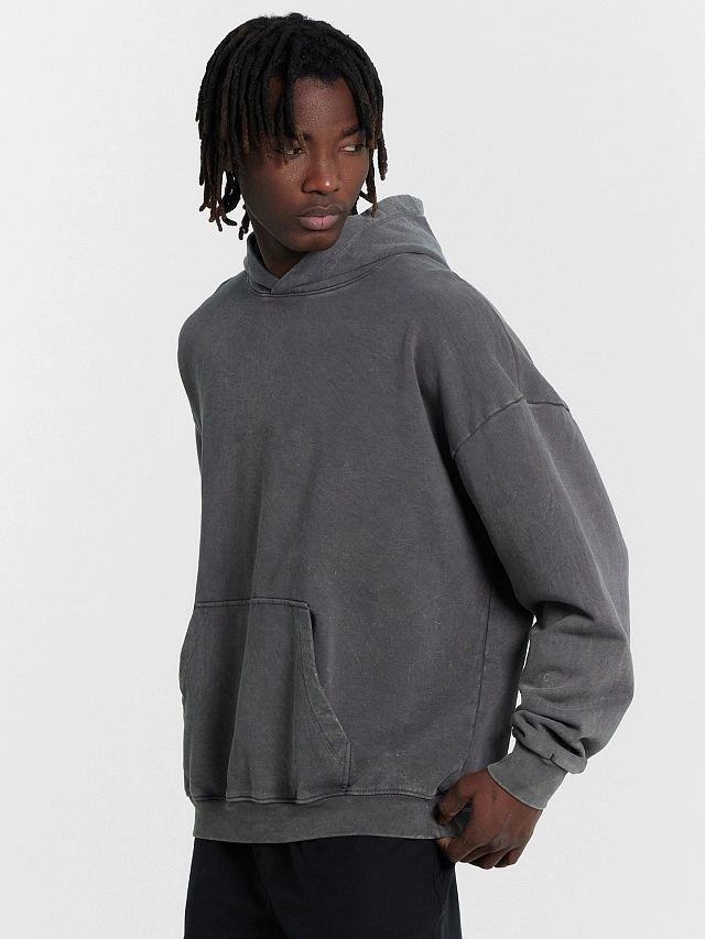 Худи мужское серое с принтом на спинке - 2