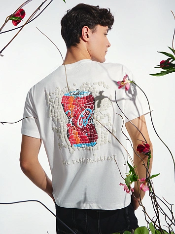 Футболка мужская белая с объемной печатью