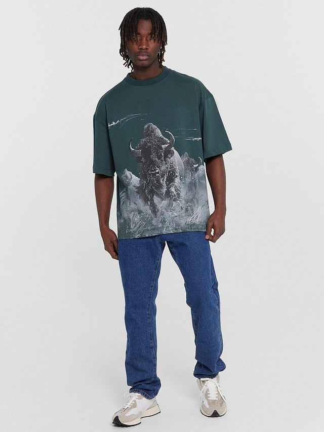 Футболка мужская зеленая с принтом "Зубр" - 3