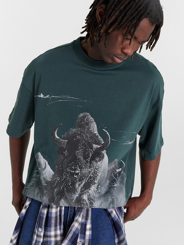 Футболка мужская зеленая с принтом "Зубр" - 6