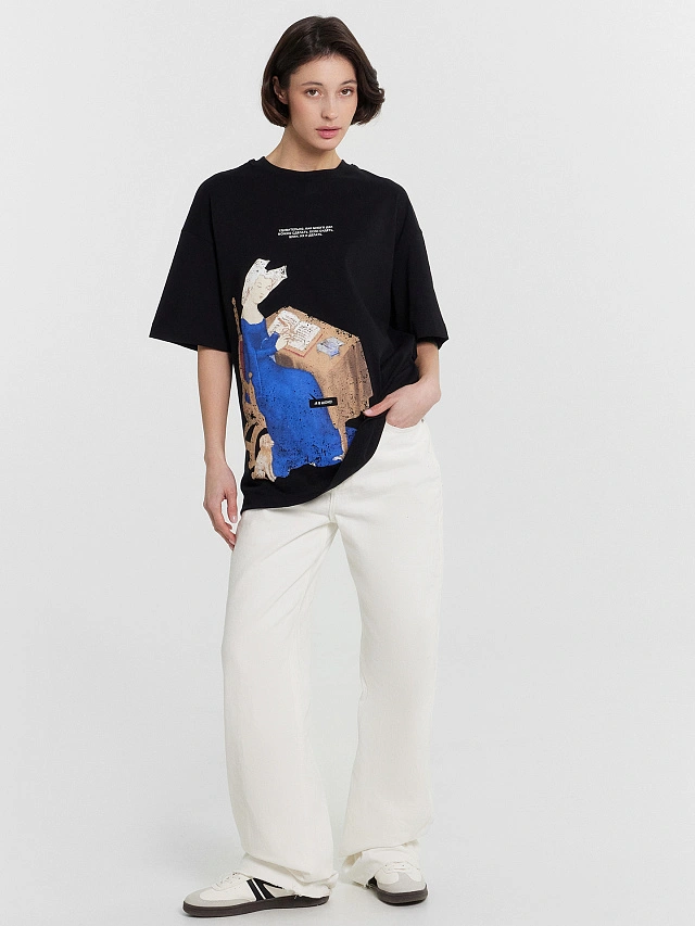 Футболка женская черная с принтом и надписью "удивительно как много дел можно сделать..." - 3