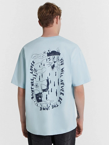 Футболка мужская голубая  с принтом и надписью "you will never be the same "