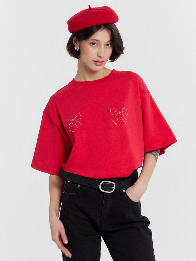 Футболка женская красная с бантиками из страз - 5