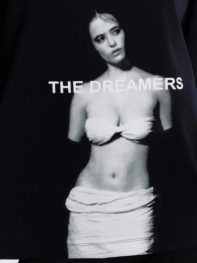 Футболка женская черная с принтом и надписью "The dreamers" - 5
