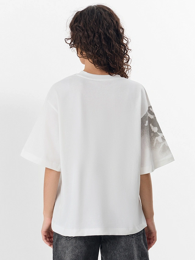 Футболка оверсайз женская белая с принтом - 3