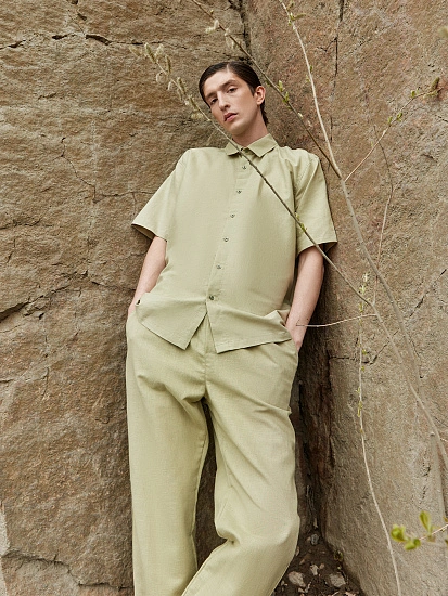 картинка Рубашка мужская зеленая  от магазина мужской одежды Mark Formelle