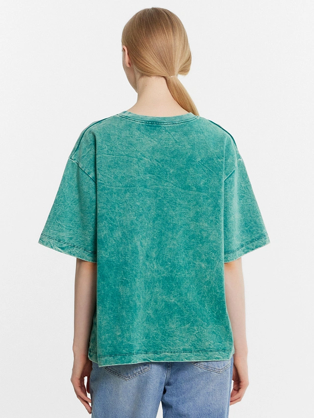 Футболка женская зеленая с обработкой эйсид и надписью "time never stops" - 3