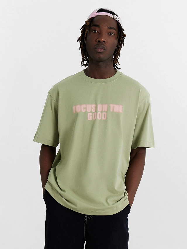 Футболка мужская хаки "focus on the good" - 5