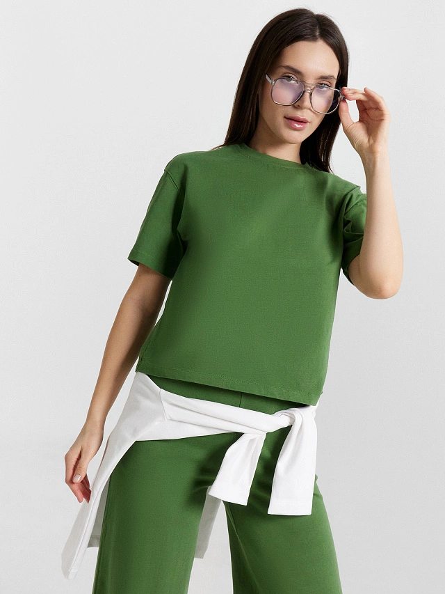 Комплект женский зеленый: футболка и брюки - 6