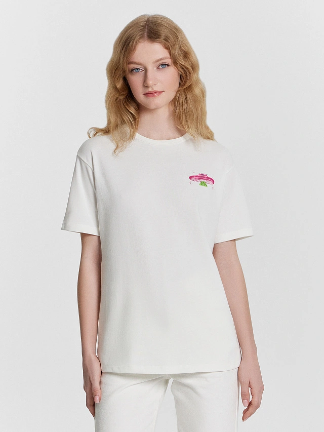 Футболка женская белая с принтом "Кинотеатр октябрь" - 4