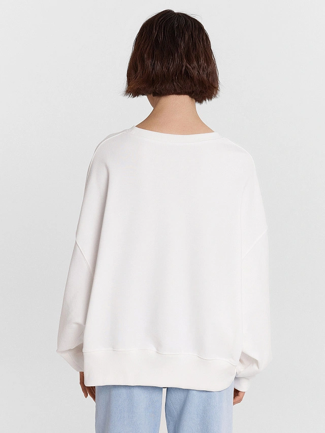 Свитшот женский белый с вышивкой "Вiarritz" - 2