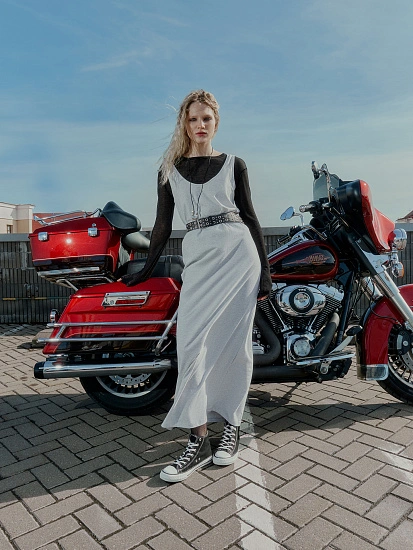 картинка Платье женское серое от магазина стильной одежды Mark Formelle