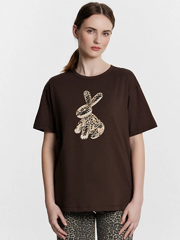Футболка женская коричневая с принтом
