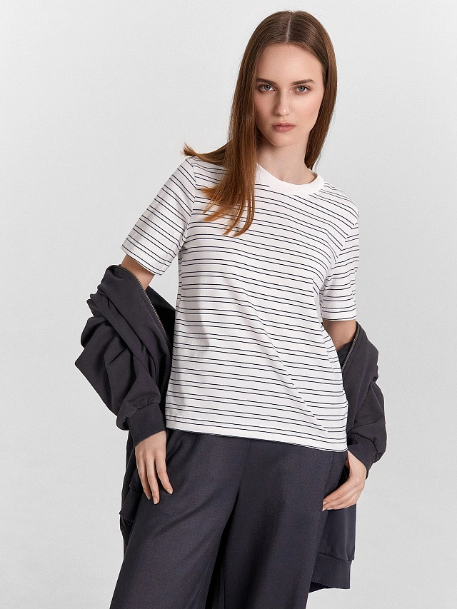 Футболка женская в полоску - 5